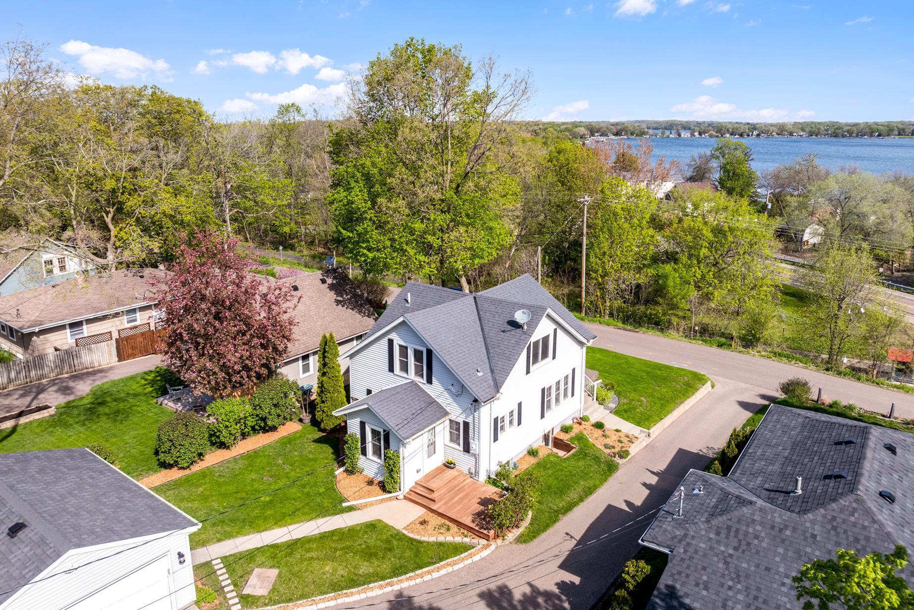 3465 Crystal Place, Wayzata, Minnesota image 1