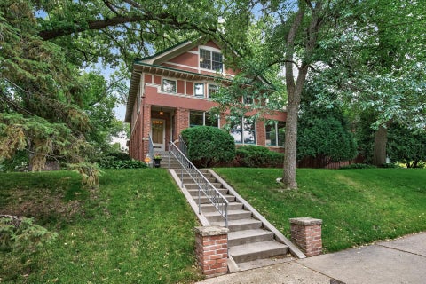 Homes For Sale - 4805 Pleasant Avenue<br/> Minneapolis, MN 55419