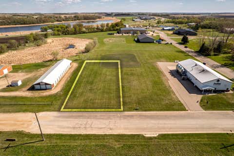 Vacant Land For Sale - 304 E Pike Street<br/> Osakis, MN 56360