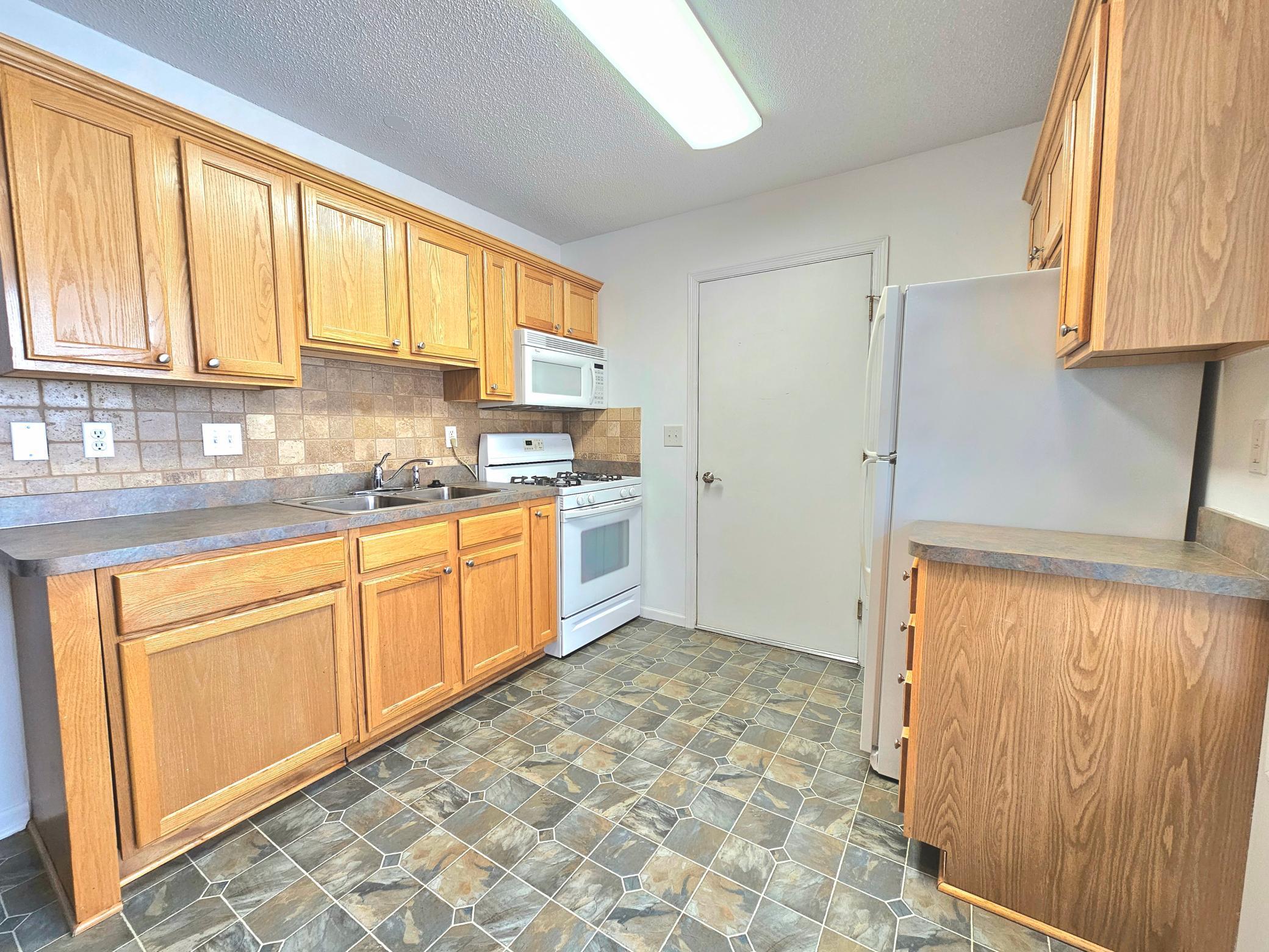 1065 Blackbird Trail #8, Hutchinson, Minnesota image 11