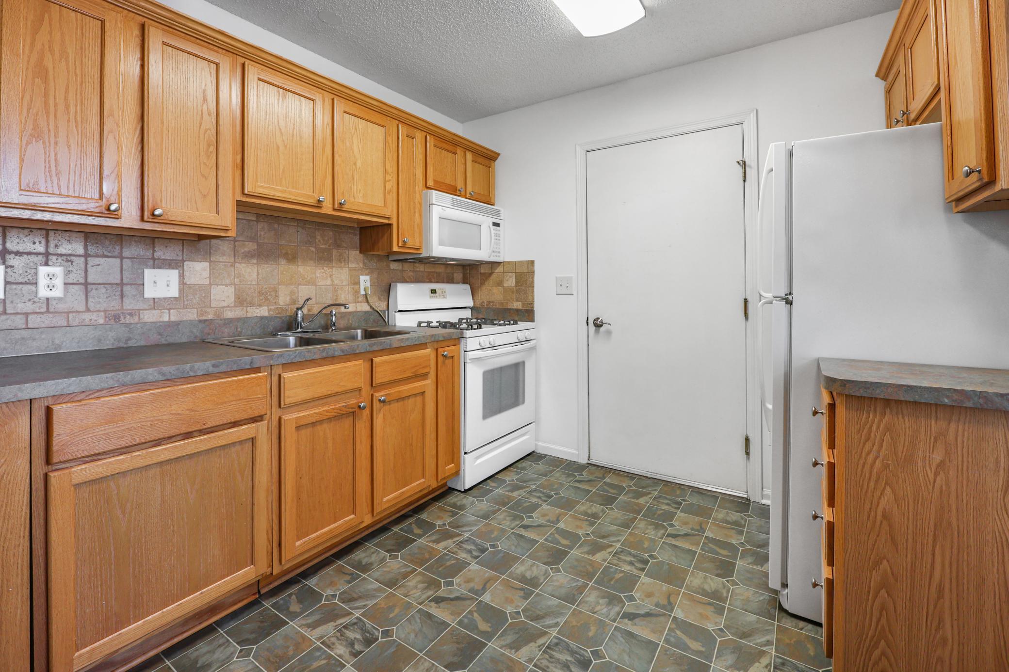 1065 Blackbird Trail #8, Hutchinson, Minnesota image 10
