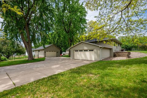 Homes For Sale - 12715 27th Avenue<br/> Hennepin County, Minneapolis, MN 55441