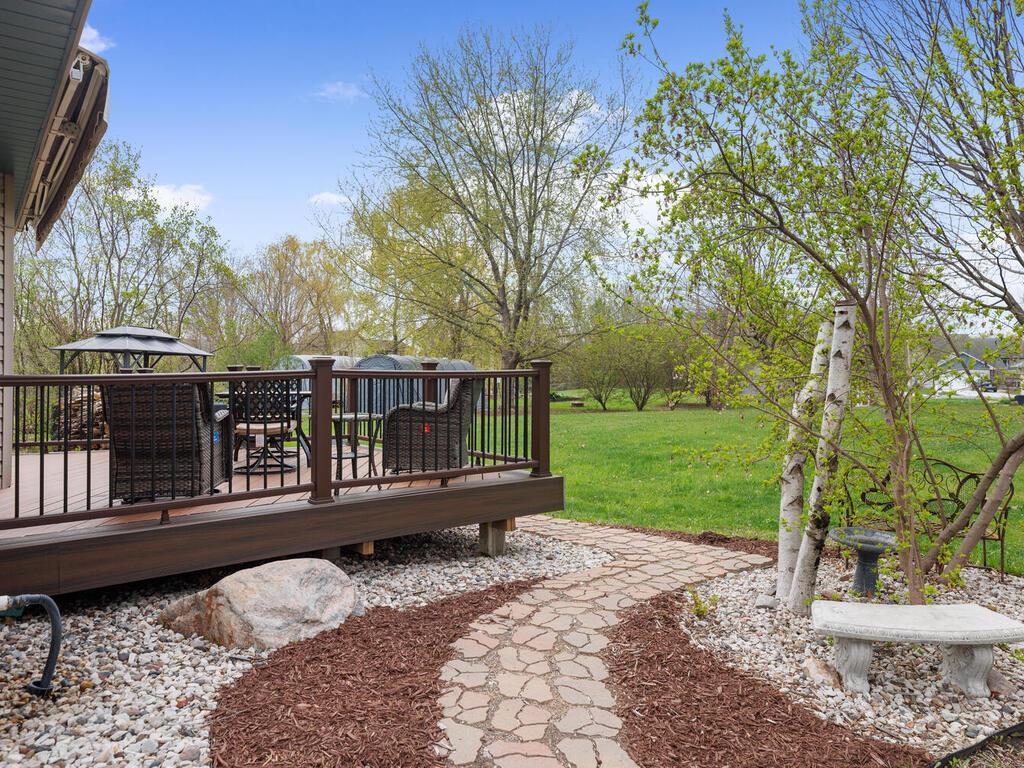 836 Quail Run, Waconia, Minnesota image 21