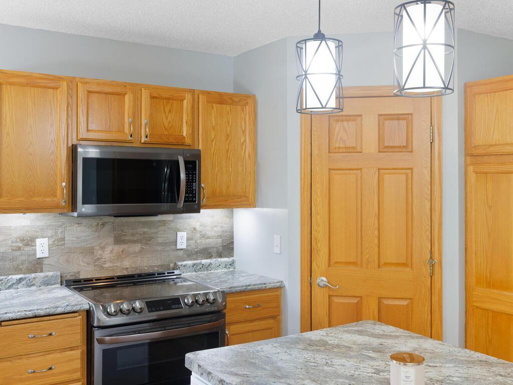 836 Quail Run, Waconia, Minnesota image 33