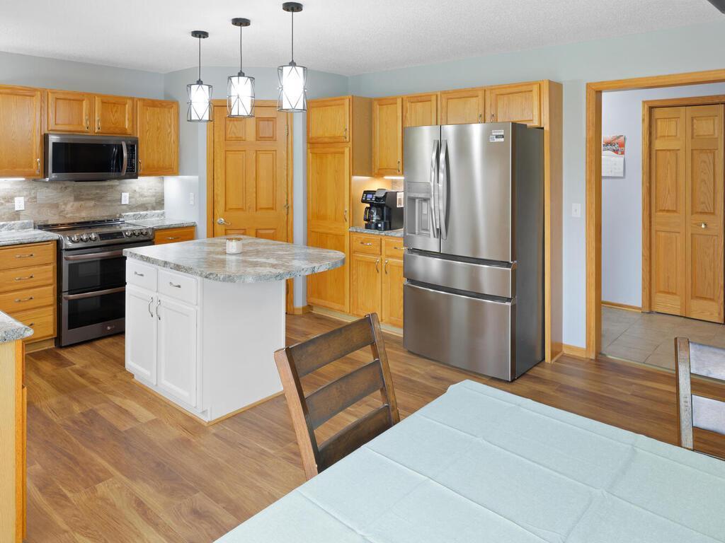 836 Quail Run, Waconia, Minnesota image 32