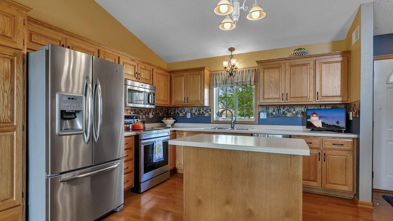 2647 Olive Lane, Sauk Rapids, Minnesota image 7