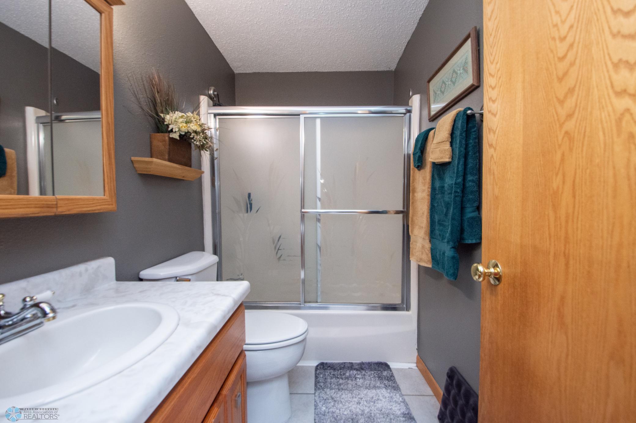 428 22nd Street, West Fargo, North Dakota image 28