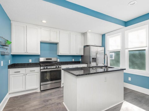Homes For Sale - 2517 Sheridan Avenue<br/> Hennepin County, Minneapolis, MN 55411