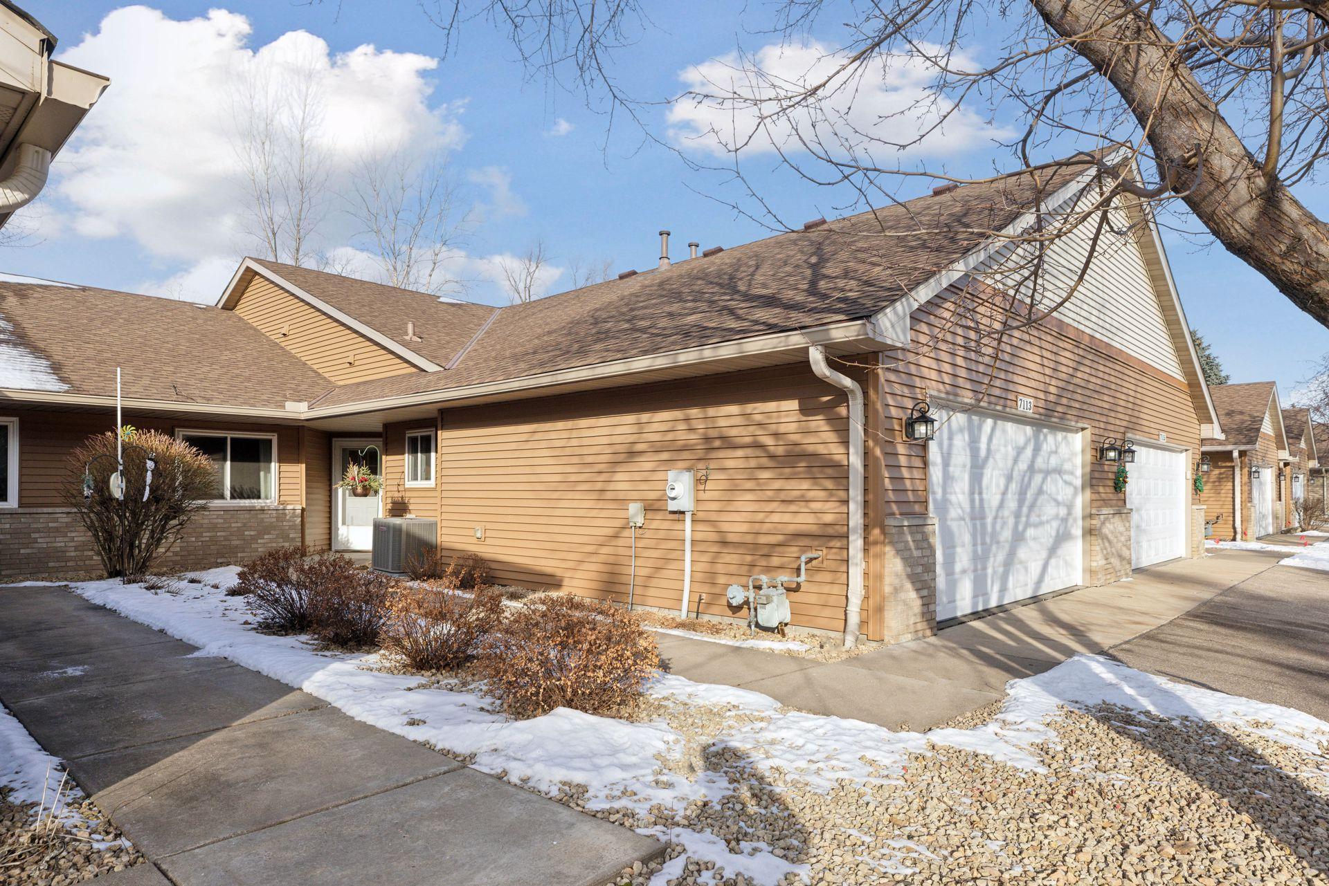 7113 Ivy Ridge Lane, Circle Pines, Minnesota image 3