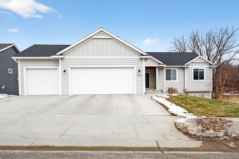 Homes For Sale - 1819 31st Street<br/> Rochester, MN 55902