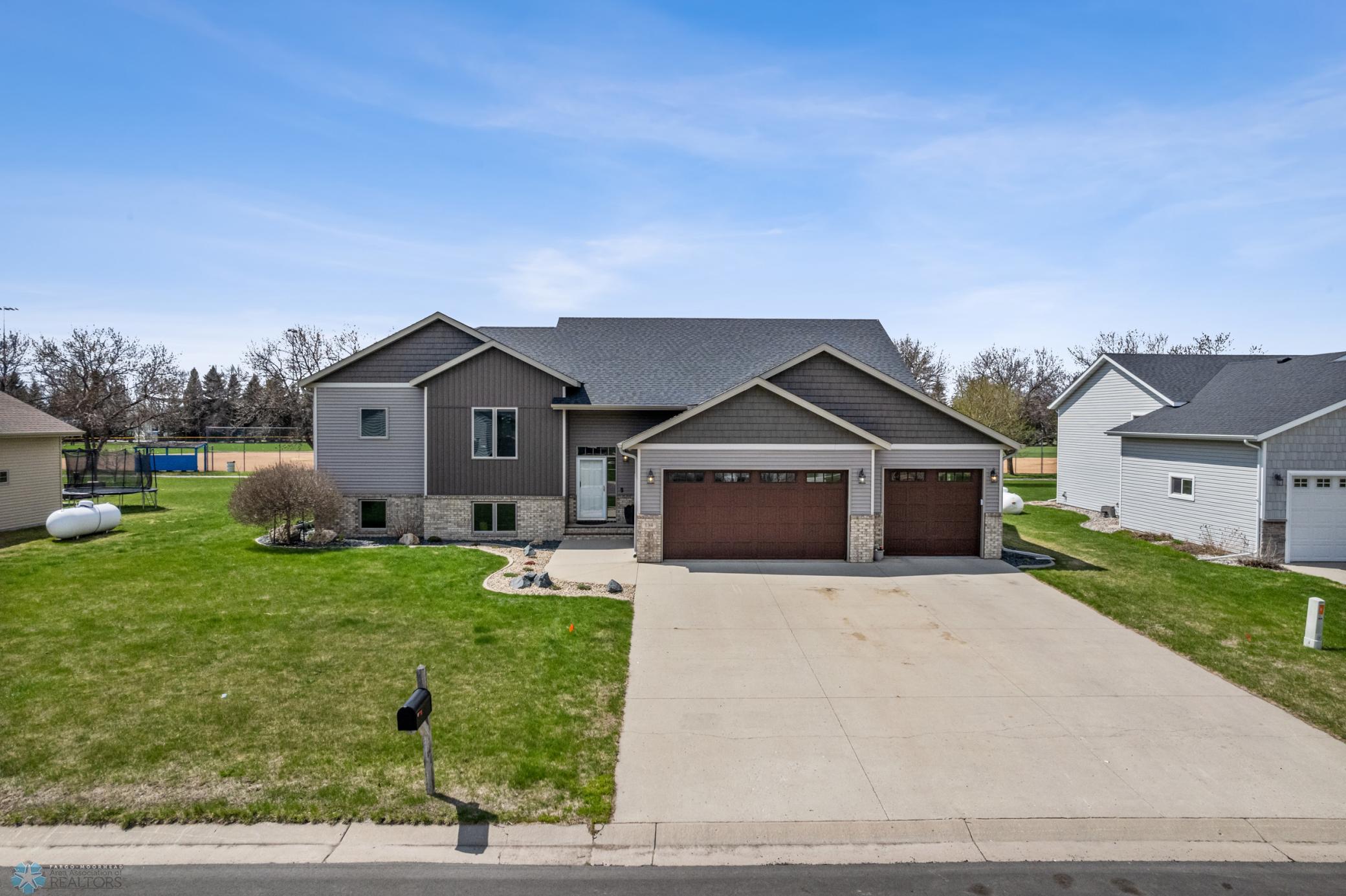 134 Newport Parkway, Kindred, North Dakota image 41
