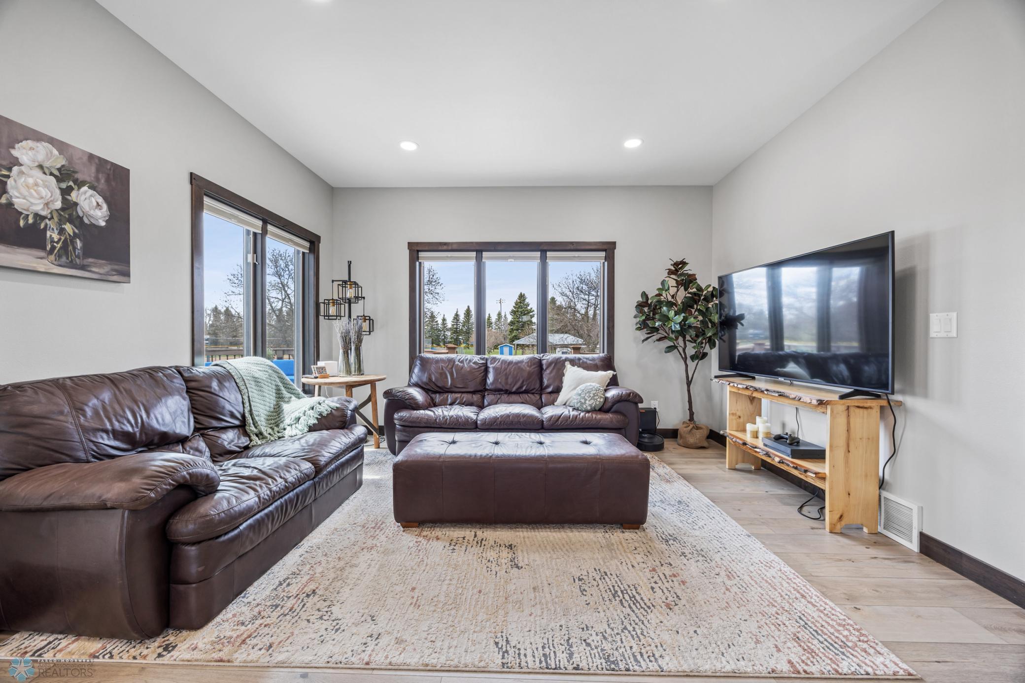 134 Newport Parkway, Kindred, North Dakota image 7
