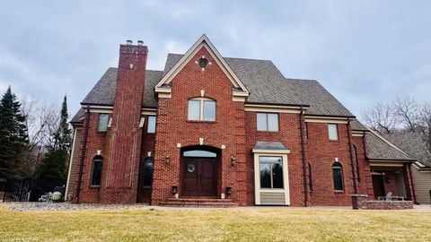 Homes For Sale - 8140 134th Street<br/> Saint Paul, MN 55124