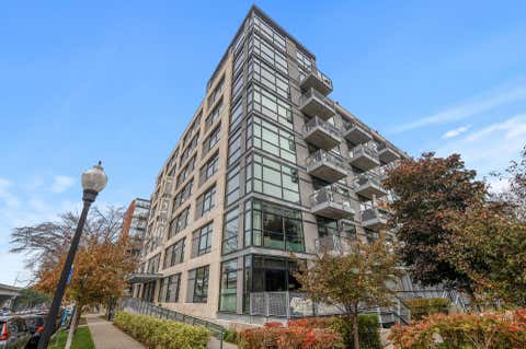 Condo For Sale - 720 4th Street<br/> Minneapolis, MN 55401