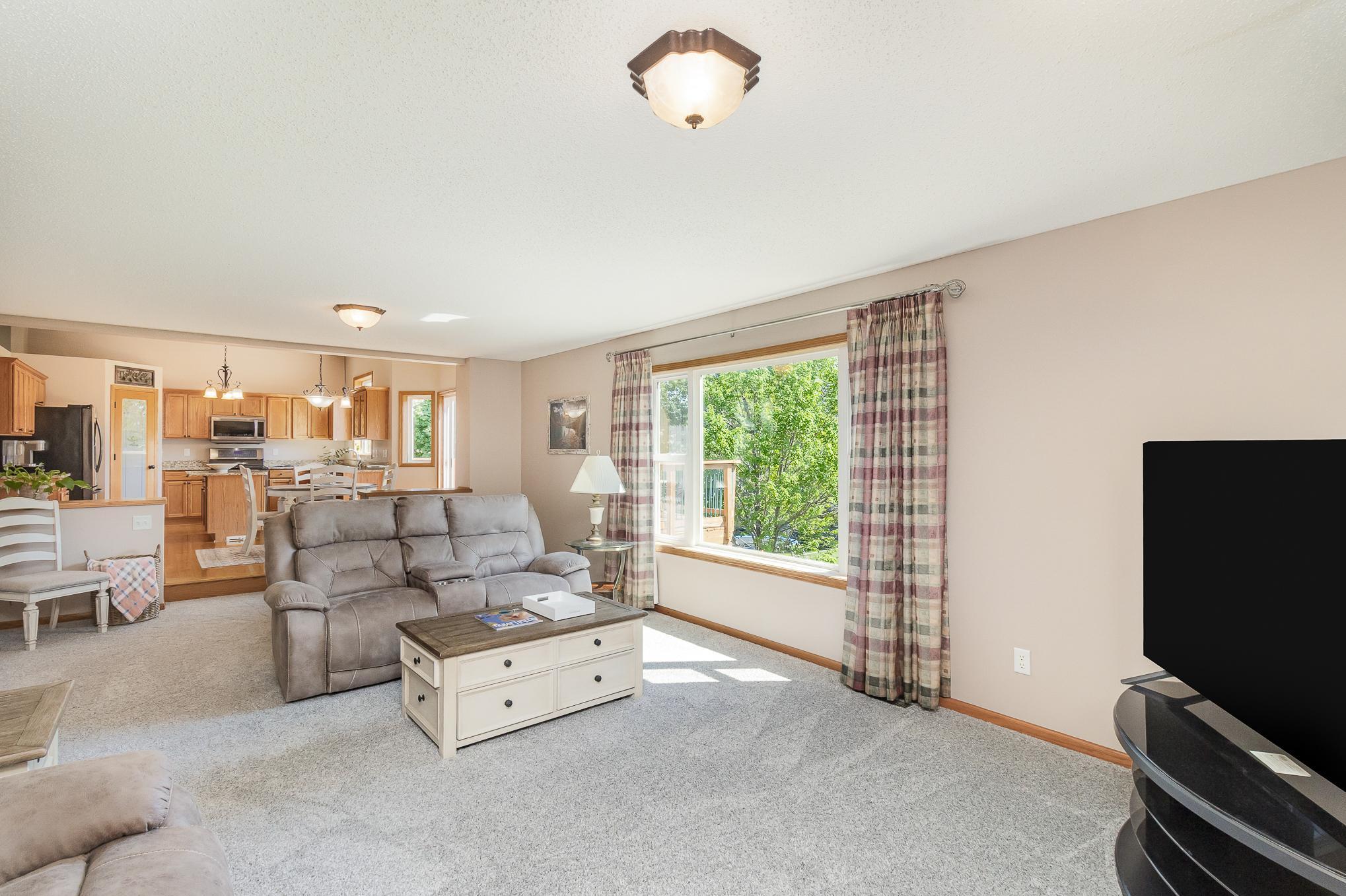 2127 Ormond Drive, Shakopee, Minnesota image 8