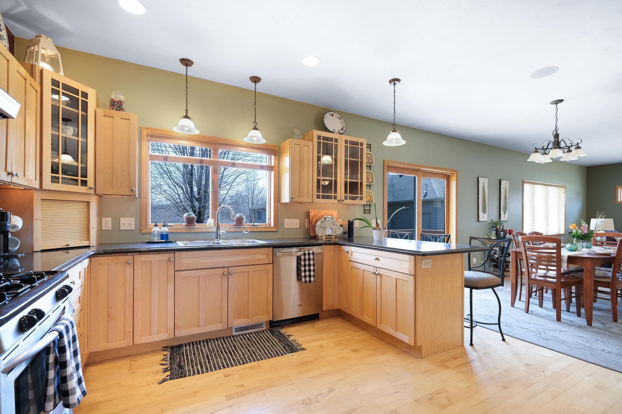 312 Southbrook Circle, Mankato, Minnesota image 13