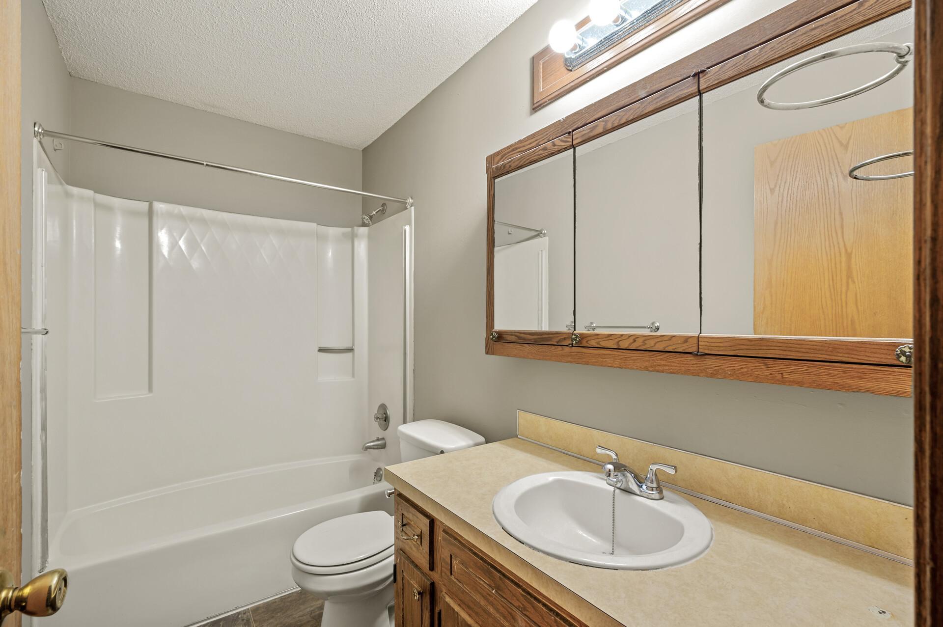 1530 Larpenteur Avenue, Saint Paul, Minnesota image 10