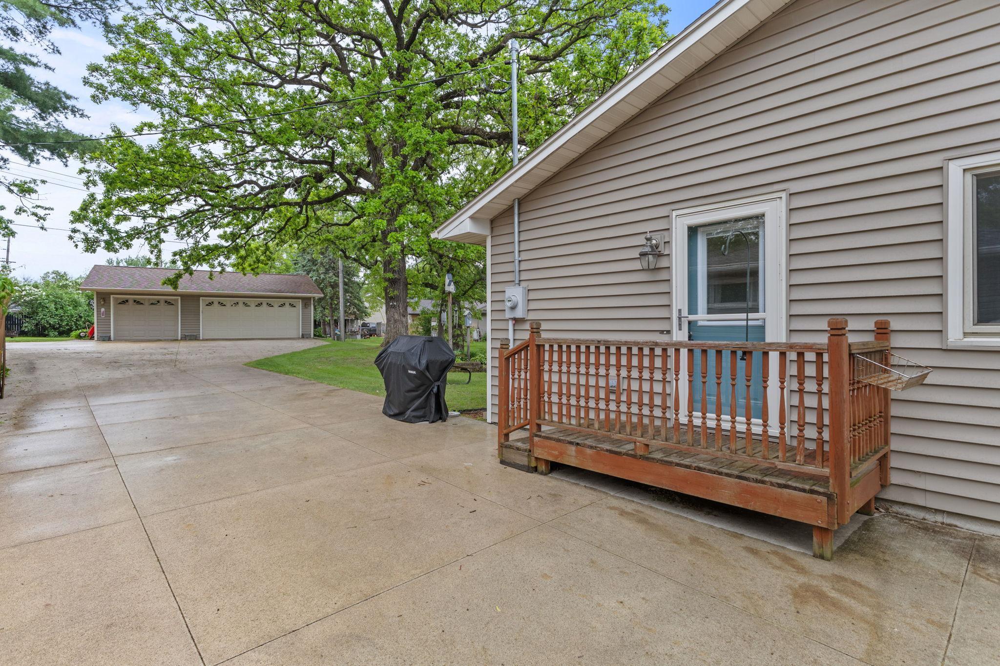 535 Maple Drive, Owatonna, Minnesota image 4