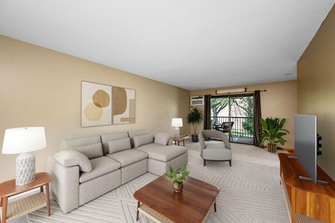 Condo For Sale - 4101 Parklawn Avenue<br/> Minneapolis, MN 55435