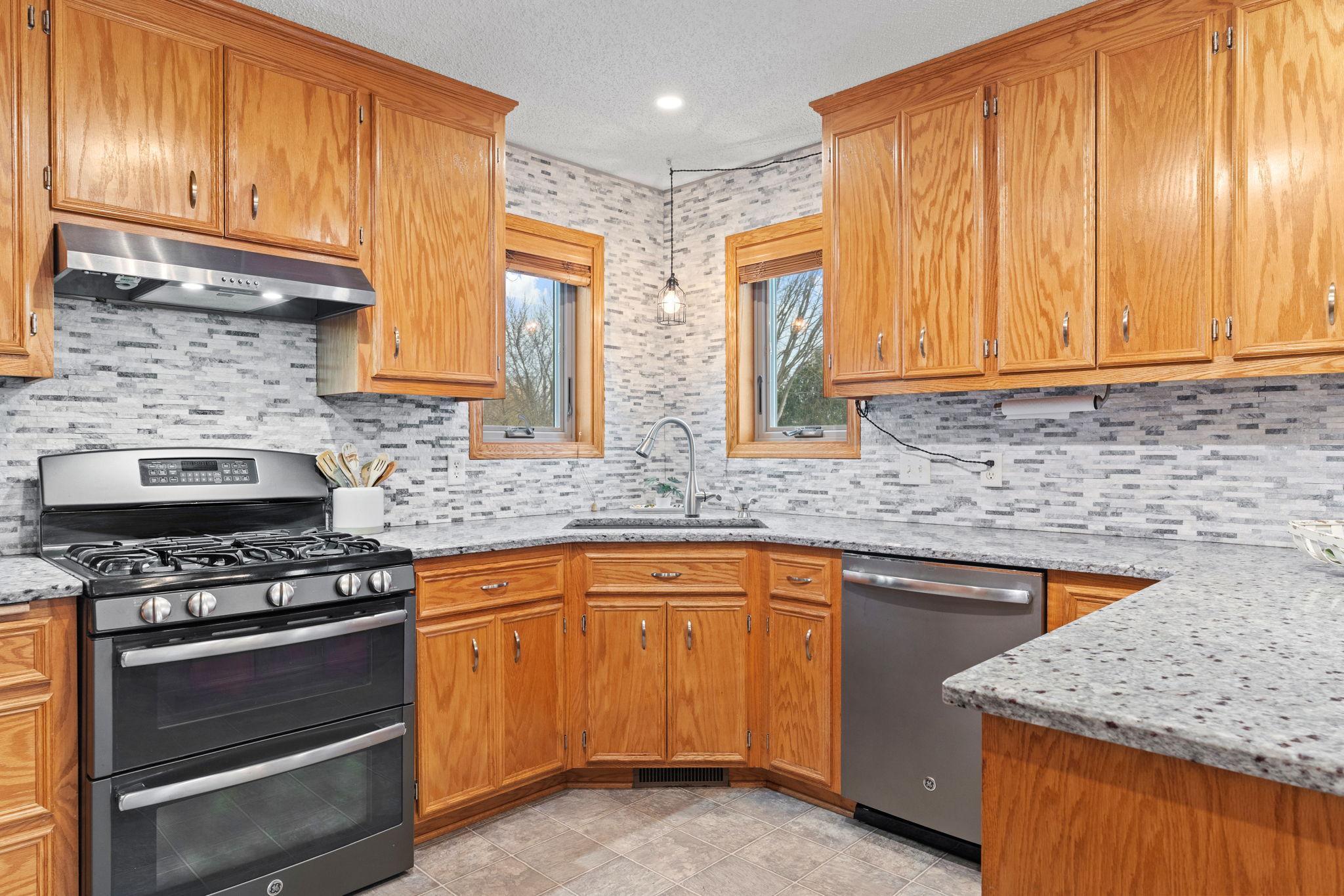 1971 Fischer Drive, Waconia, Minnesota image 9
