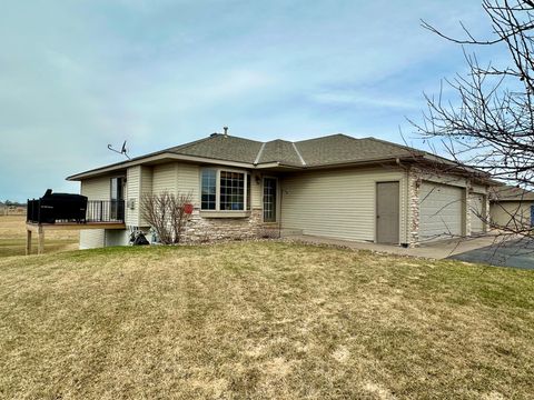 Townhouse For Sale - 1611 Sequoia Lane<br/> New Richmond, WI 54017