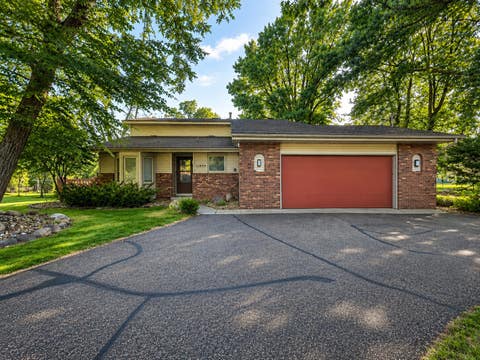Homes For Sale - 11809 Edgewood Avenue<br/> Champlin, MN 55316