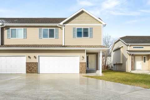 Homes For Sale - 1344 13th Street<br/> West Fargo, ND 58078