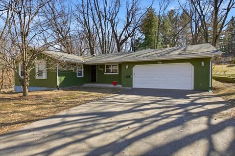 Homes For Sale - 1656 Upper 55th Street<br/> Inver Grove Heights, MN 55077