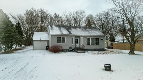 Apartment For Sale - 304 Secor Street<br/> Faribault County, Bricelyn, MN 56014