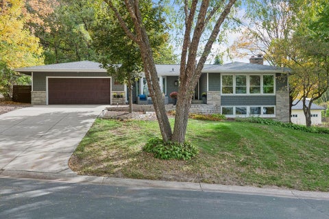Homes For Sale - 7101 Mark Terrace Drive<br/> Edina, MN 55439