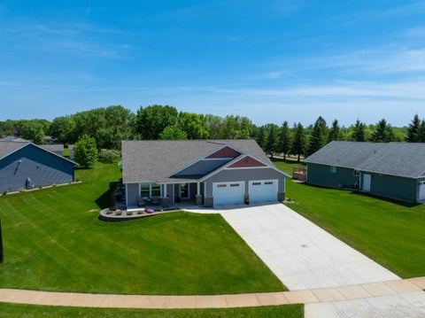 Homes For Sale - 614 Dewberry Lane<br/> Alexandria, MN 56308
