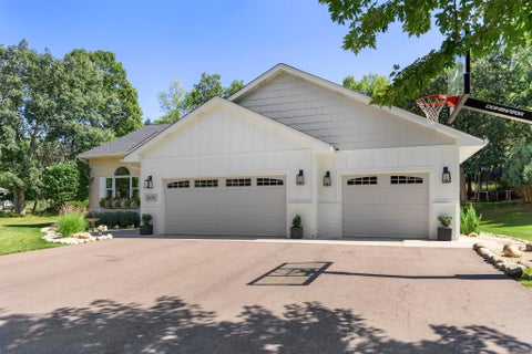 Homes For Sale - 2670 E Rum River Drive<br/> Cambridge, MN 55008