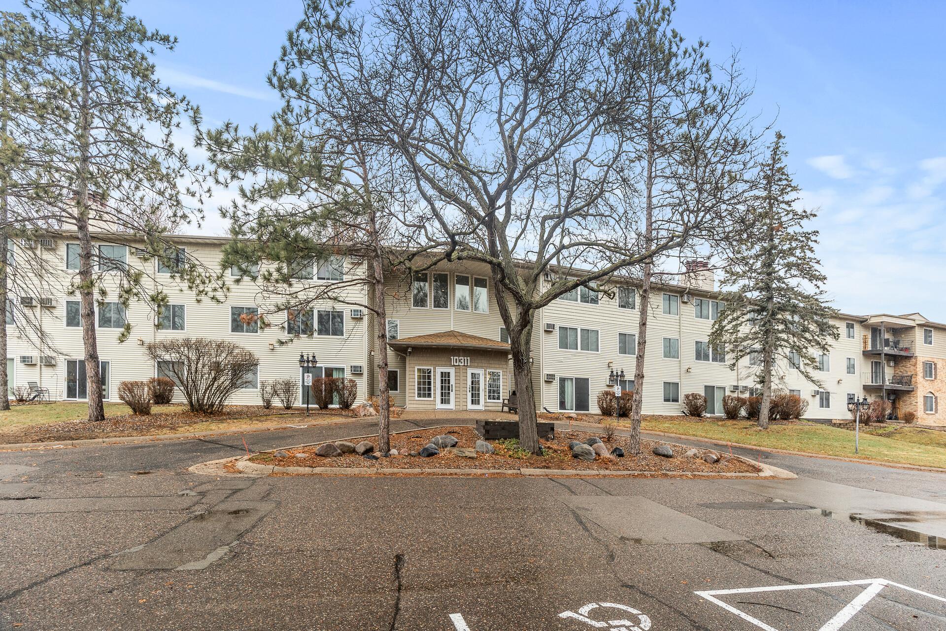 10311 Cedar Lake Road #305, Minnetonka, Minnesota image 21