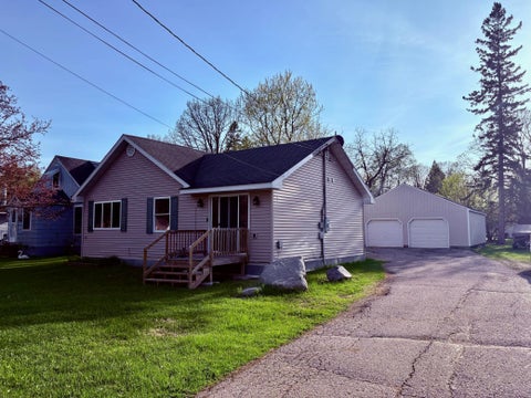 Homes For Sale - 1118 11th Avenue<br/> Koochiching County, International Falls, MN 56649