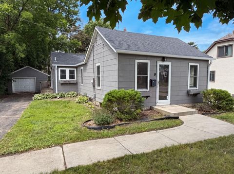 Homes For Sale - 6026 Xerxes Avenue<br/> Minneapolis, MN 55410