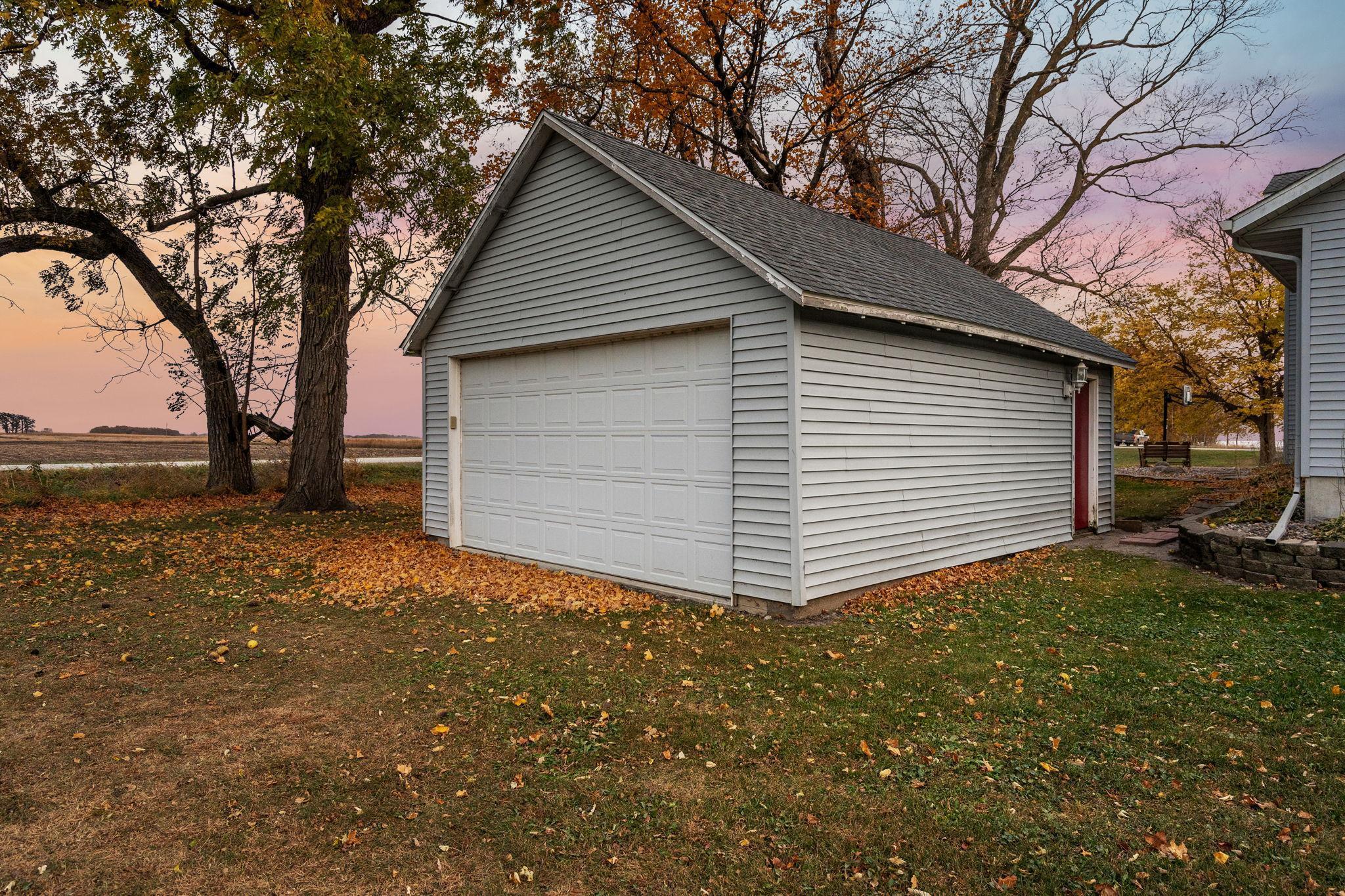 56980 150th Street, Lyle, Minnesota image 5