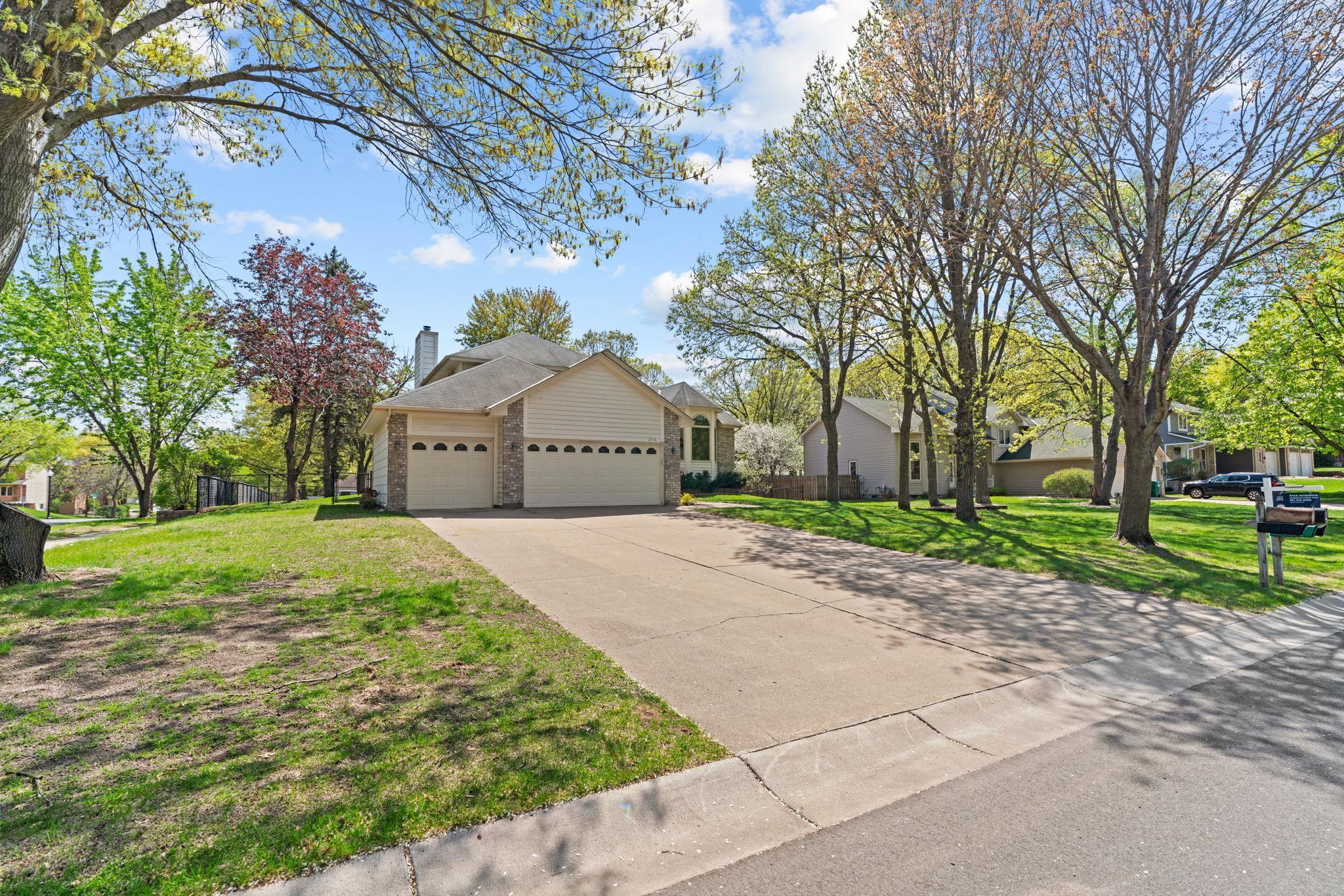 2078 128th Lane, Coon Rapids, Minnesota image 3