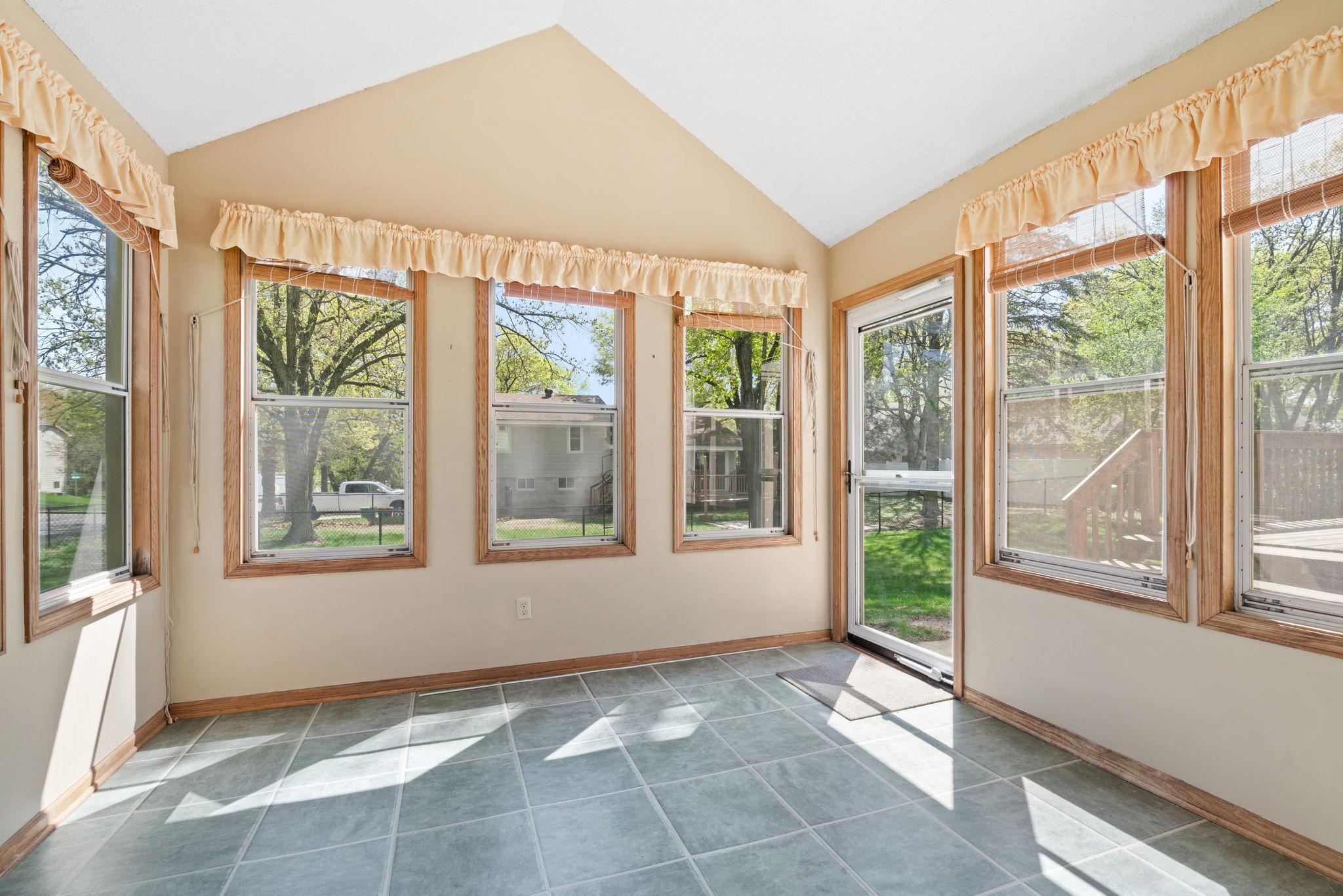 2078 128th Lane, Coon Rapids, Minnesota image 32