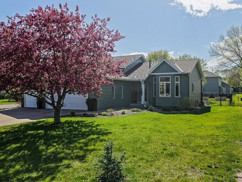 Homes For Sale - 1403 5th Avenue<br/> Sartell, MN 56377