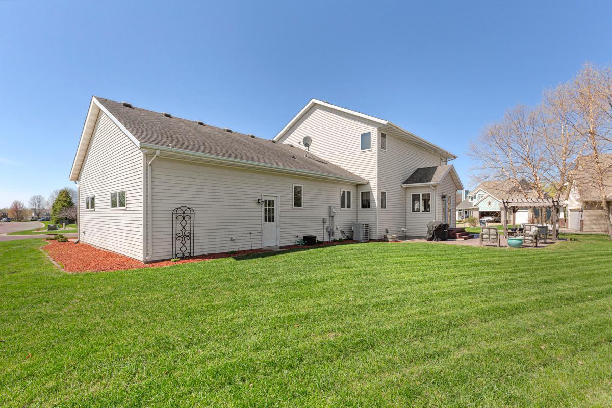 100 Park Place, Mankato, Minnesota image 6