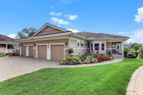 Townhouse For Sale - 718 Widsten Circle<br/> Wayzata, MN 55391