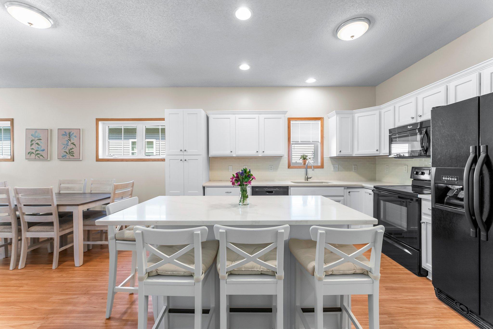 2737 Faulkner Drive, Chaska, Minnesota image 18