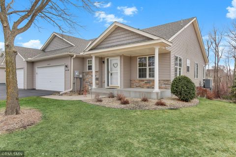 Townhouse For Sale - 20352 Fenston Avenue<br/> Washington County, Forest Lake, MN 55025