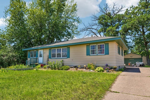 Homes For Sale - 38804 8th Avenue<br/> Chisago County, North Branch, MN 55056