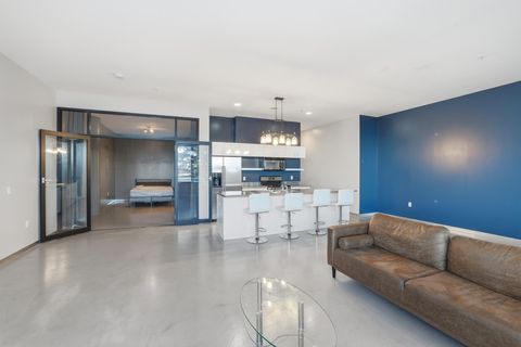 Condo For Sale - 5601 Smetana Drive<br/> Hopkins, MN 55343