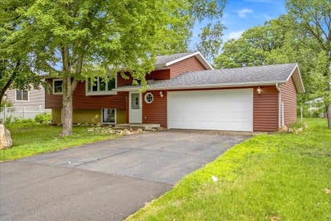 Homes For Sale - 614 1st Avenue<br/> Stearns County, Sartell, MN 56377
