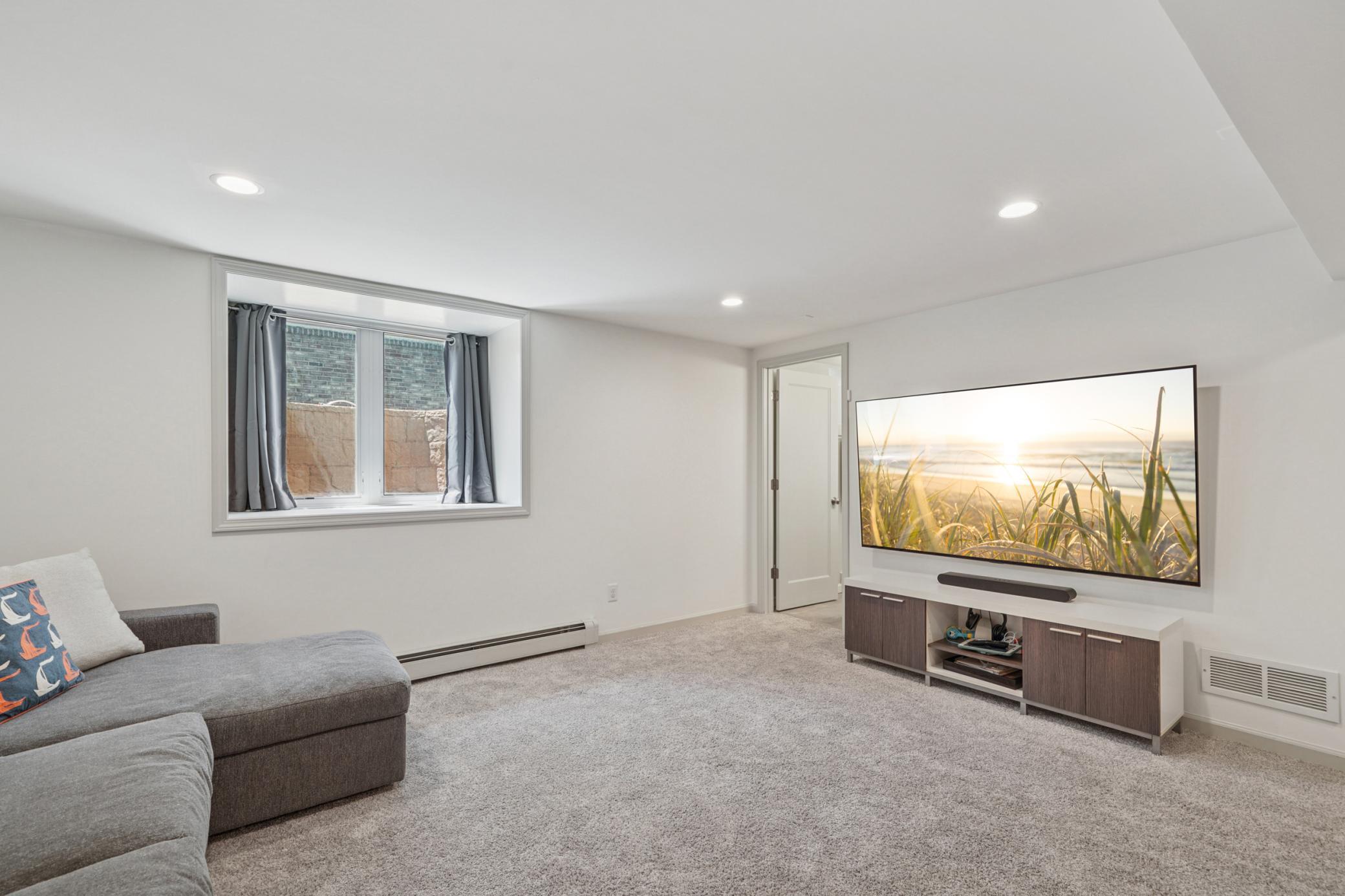 2400 Lake Place, Minneapolis, Minnesota image 31