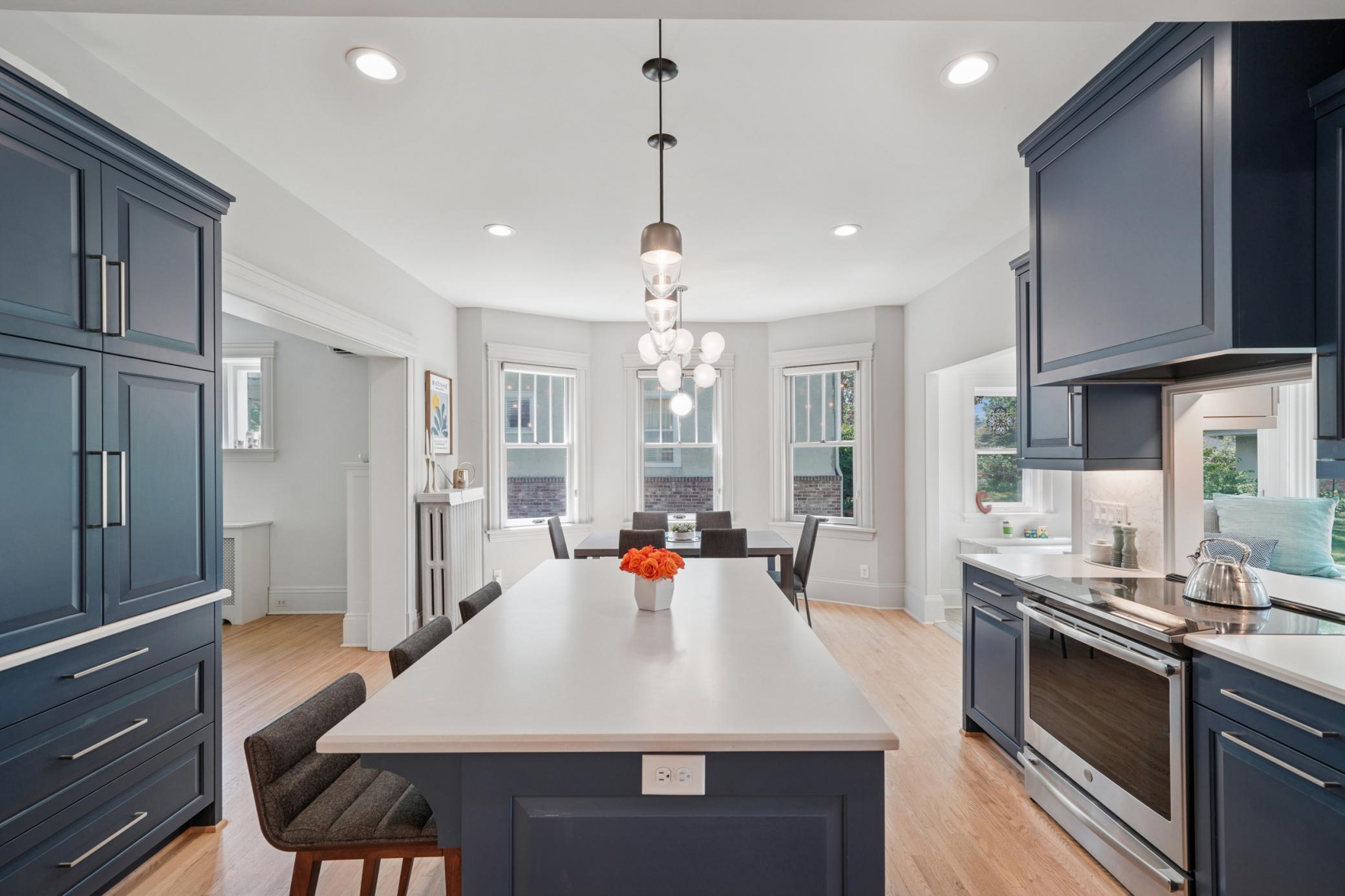 2400 Lake Place, Minneapolis, Minnesota image 11