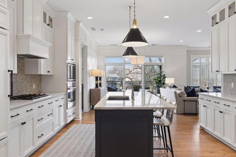 Condo For Sale - 935 Lake Street<br/> Wayzata, MN 55391