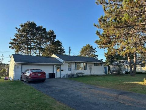 Homes For Sale - 35 Garden Circle<br/> Babbitt, MN 55706